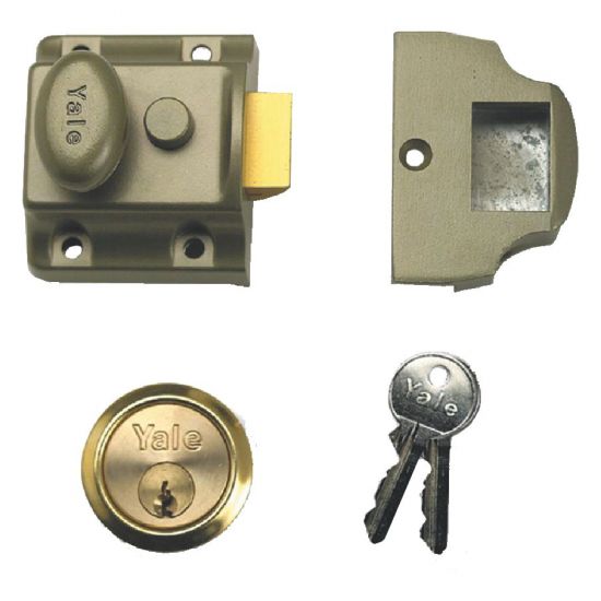 YALE 723 Deadlocking Traditional Nightlatch 40mm GRN with PB Cylinder Boxed - Click Image to Close