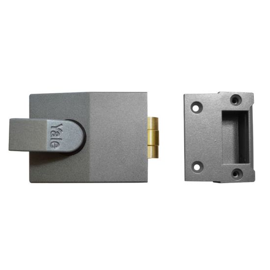 YALE 81 Rollerbolt Nightlatch 60mm DMG No Cylinder Boxed - Click Image to Close