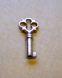 FBK5O Fancy Bow Key Blank - Click Image to Close